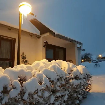 Haus Schneider Apartmán *